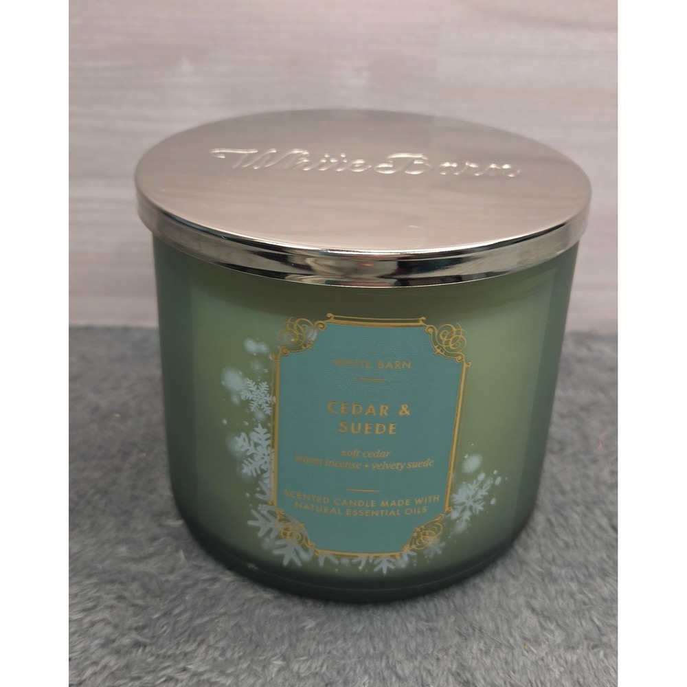White Barn Bath & Body Works Cedar & Suede 3 Wick Scented Candle 14.5 oz